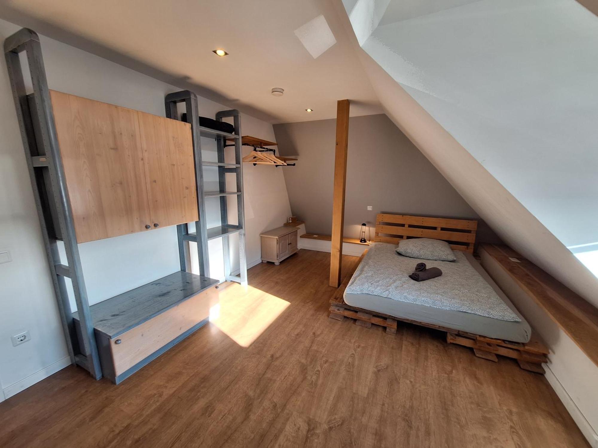 Bielefeld Zentral Komplette Fewo, 4 Schlafbereiche Bis Zu 8 Personen Exterior foto